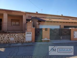 Casa a schiera  Calle flor. Adosado en burguillos de toledo