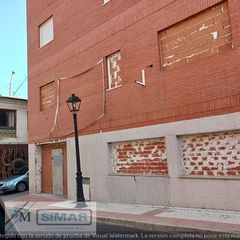 Local Comercial  Calle yunclillos. Locales en bruto en recas