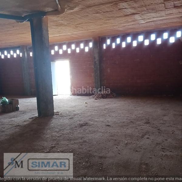 Foto 00d80c64-edaa-49c3-949a-bff8ce0e94bf. Local commercial dans Recas