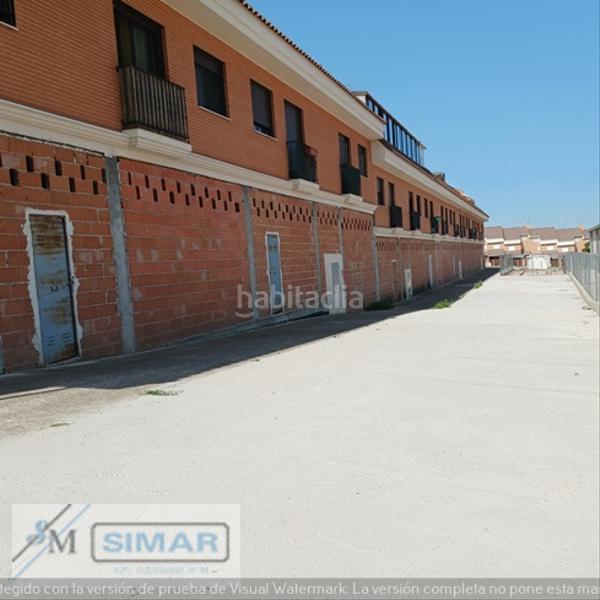 Foto 0722131a-8871-4709-840f-10a126c63ea3. Local commercial dans Recas