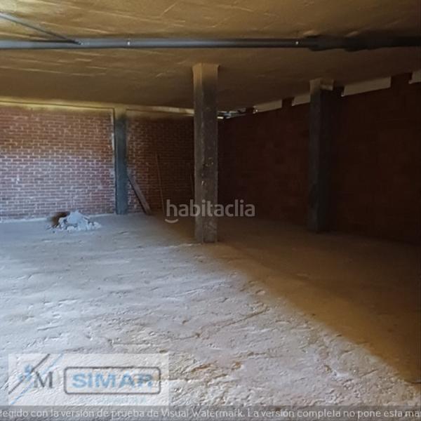 Foto 0b188226-d9ec-49f3-a2e0-264ede0a6983. Local commercial dans Recas