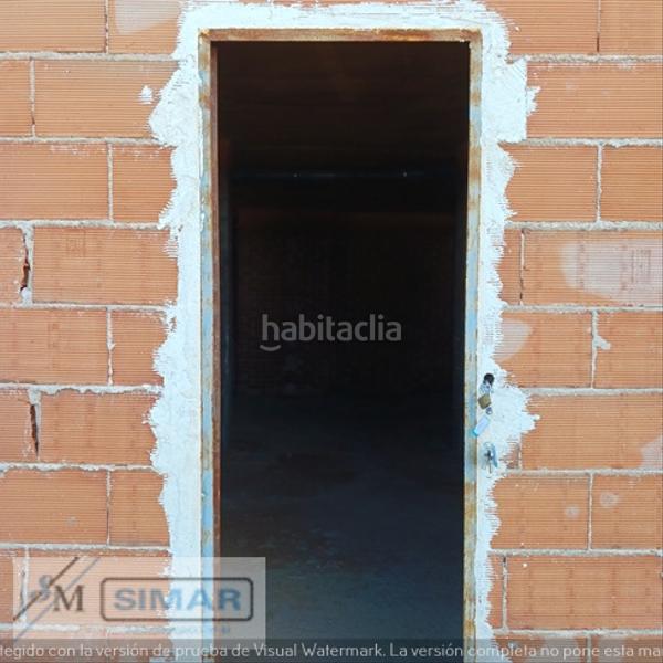 Foto 48e1d3b9-bf8e-4eb3-b507-d28144a558d3. Local commercial dans Recas