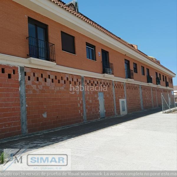 Foto 943bc06c-7c84-496d-acb5-18f8a63c5b5c. Local commercial dans Recas