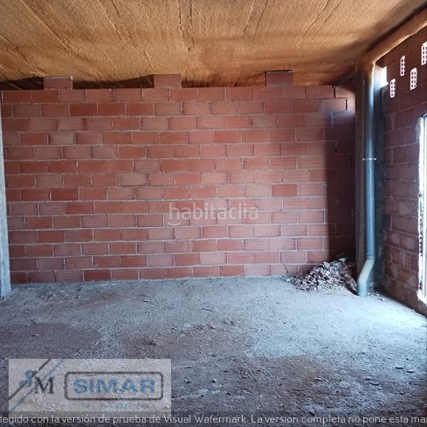 Foto a3046ec1-cd47-4ced-b42b-8b8256b31ac3. Local commercial dans Recas