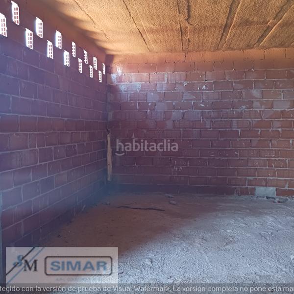 Foto c14c4846-db4f-45af-977b-95943fdc9322. Local commercial dans Recas