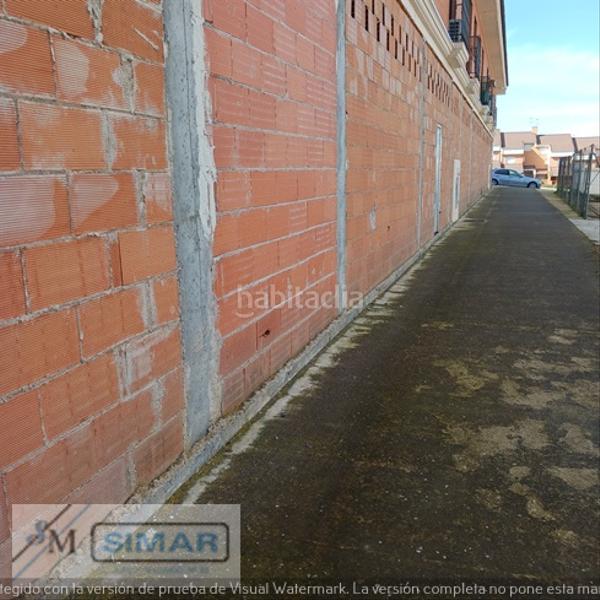 Foto ebb43df2-b98d-41d0-8695-dce048e605aa. Local commercial dans Recas