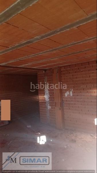 Foto 802da72d-736d-490f-9e38-3ea30f40f6a3. Locale commerciale in Novés