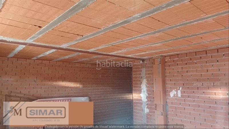 Foto 949b0475-076f-413a-b12e-ae05a9022117. Locale commerciale in Novés