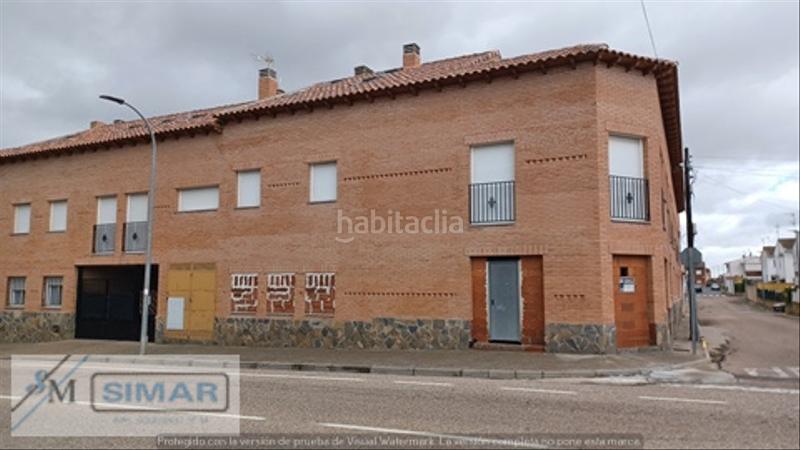 Foto e80074ba-ed00-4d15-bffb-20a5fd1be81a. Locale commerciale in Novés