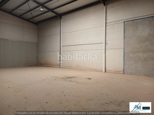 Foto d85c2fb8-42bb-42b0-b2e5-9aa00a9a3a15. Nau industrial a Santa María de Benquerencia Toledo