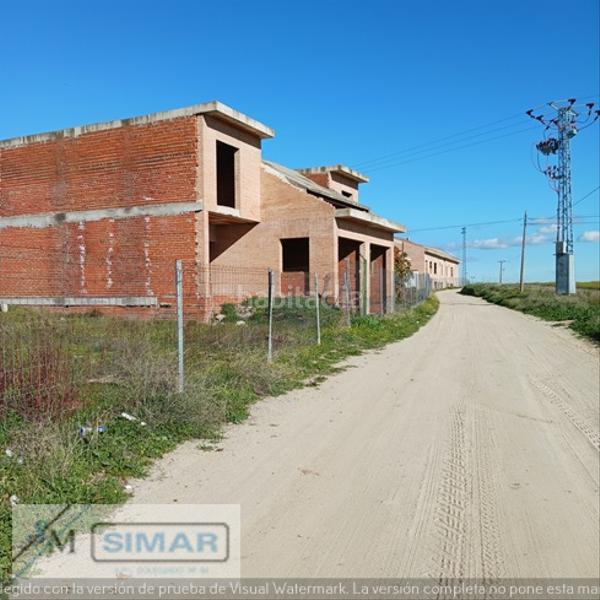 Foto 18174013-5595-4ed8-83cb-2fd59f013408. Edifici a calle cañuelo 79 a Camarena