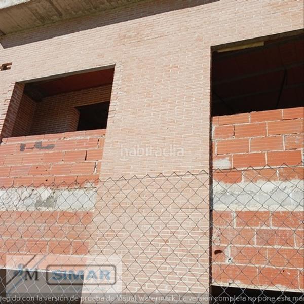 Foto b5eca7f0-3cd0-4bbc-922e-db31026d8371. Edifici a calle cañuelo 79 a Camarena