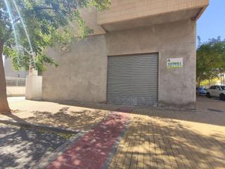 Local Comercial en Estación - Universidad