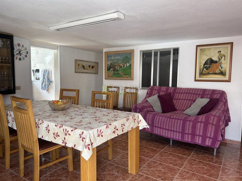 Foto 8b99035e-68a8-4d71-8c95-52242dc53699. Xalet amb calefacció aparcament piscina a El Grao Castellón de la Plana