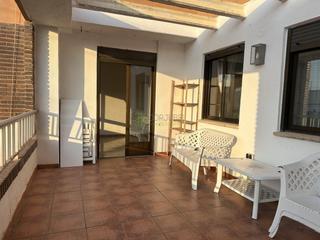 Attique à Hospital - Plaza del Real. Atico en venta en herrero, 4 dormitorios.