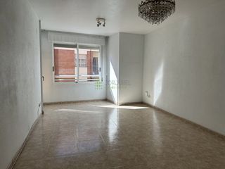 Pis  Tarrega monteblanco. Piso en venta en gran via tárrega monteblanco, 4 dormitorios.