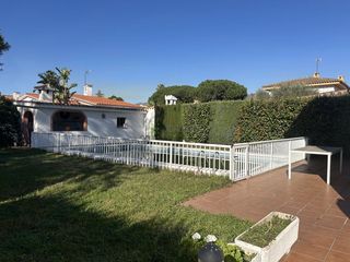 Xalet  Traiguera. Chalet en venta en gran avenida, 5 dormitorios.