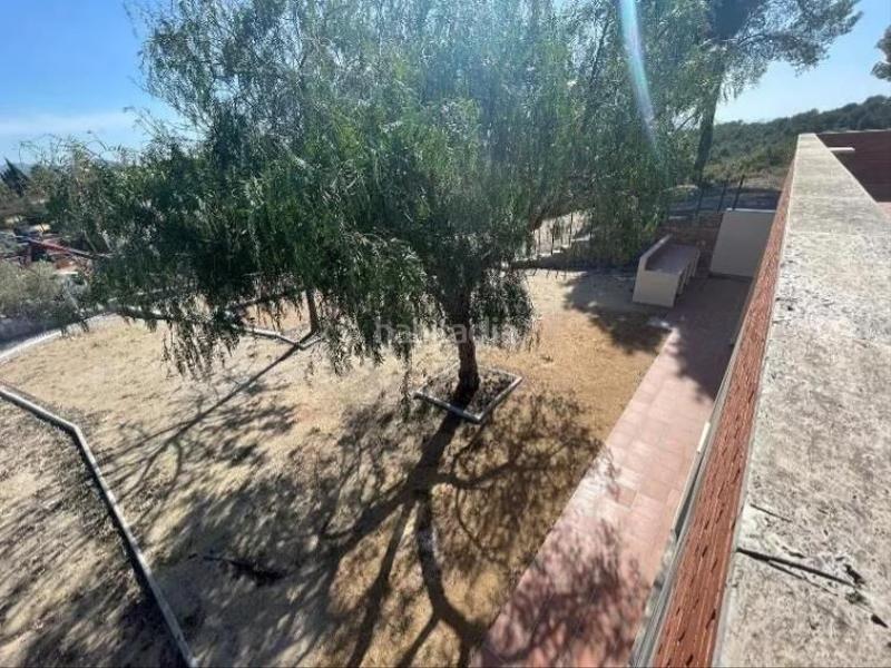 Foto 681ae83e-f18c-4577-9384-36a387347345. Casa aparellada amb calefacció aparcament a Sant Muç Rubí