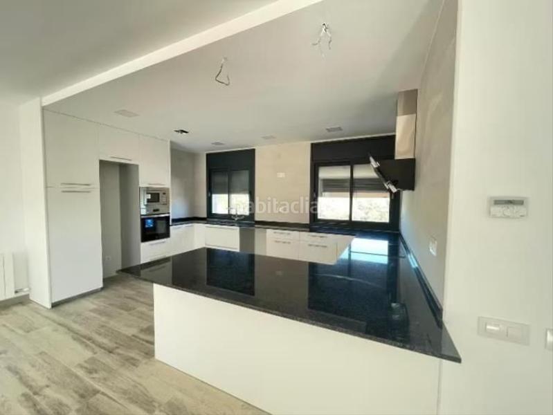 Foto 543b1a2c-dd25-46c3-9232-1c37bf55ee59. Casa bifamiliare con riscaldamento parcheggio in Sant Muç Rubí