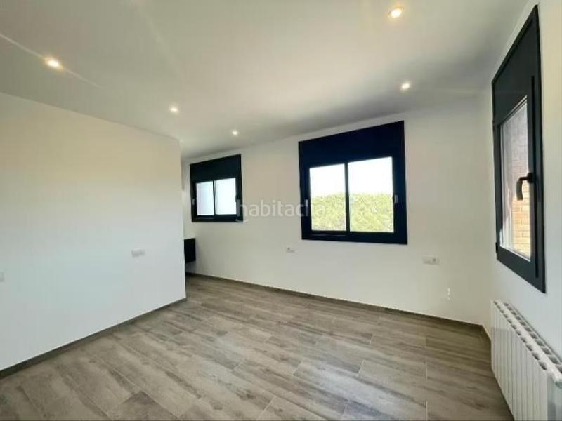 Foto 748f4898-6334-4847-b54e-bbe71b7cb24e. Casa bifamiliare con riscaldamento parcheggio in Sant Muç Rubí