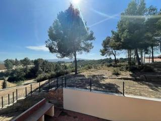 Casa aparellada a Sant Muç