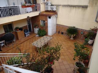 Casa adossada a Ca nOriol. Casa adosada para 2 familias