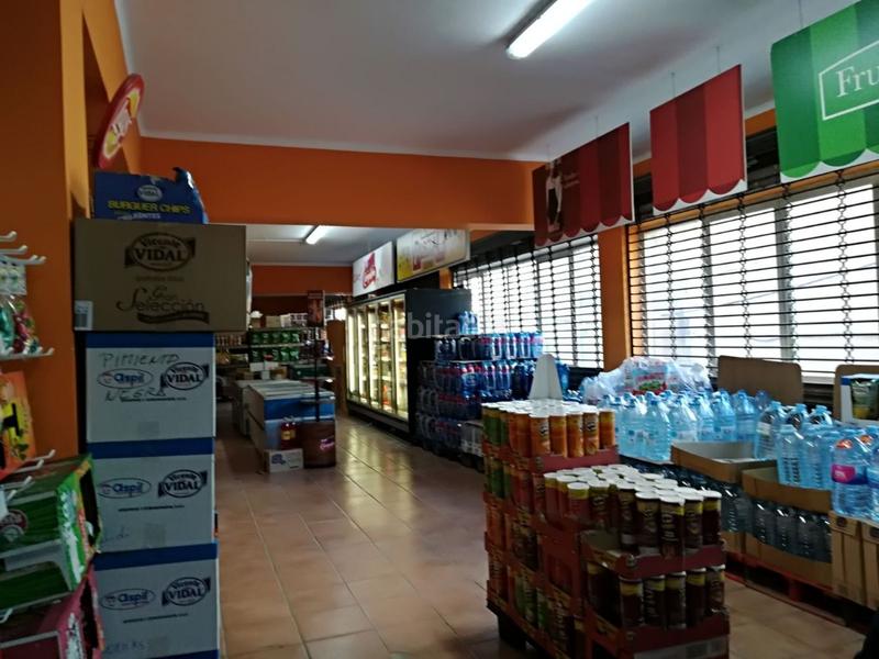 Foto bd85ac0f-b561-40f0-bedc-842113517f06. Local comercial en Mercat Rubí