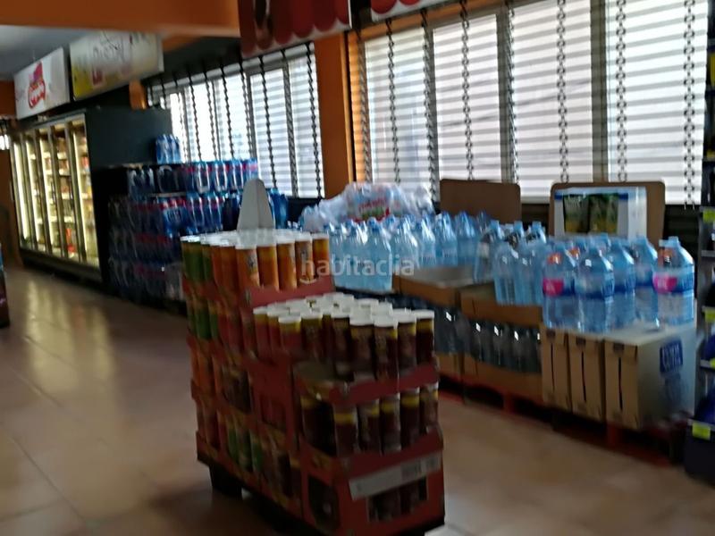 Foto deeb0d47-2a51-423e-8eb0-061a0933ca24. Local comercial en Mercat Rubí