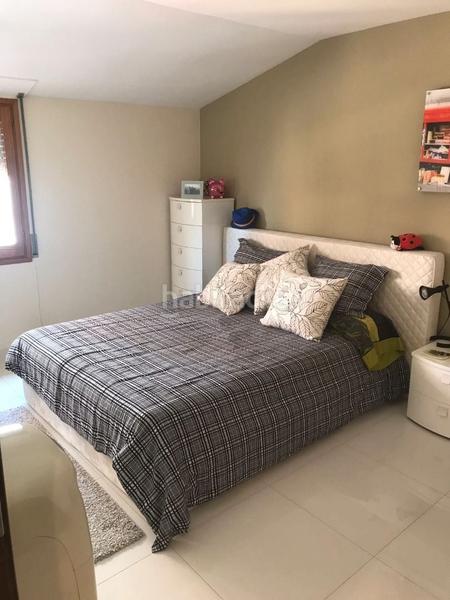 Foto 22d69893-ed10-45e6-8afc-e25f868ad6a2. Duplex with heating in Centre Rubí