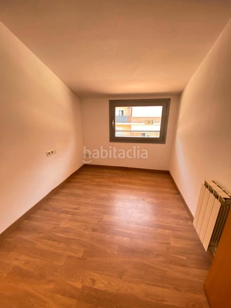 Foto 52f98724-29a0-466a-8192-a55f7c2ec837. Dúplex amb calefacció aparcament a Zona Nord Rubí