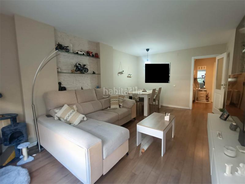 Foto 2c211197-8c6e-4976-87dd-48929d7e0f95. Piso  reformado en Mercat Rubí