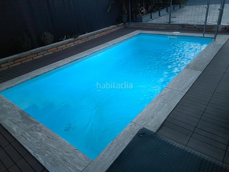 Foto 0dd53e56-4423-4a12-bd83-fe3a49a42f21. Casa amb calefacció piscina a Zona Industrial Rubí