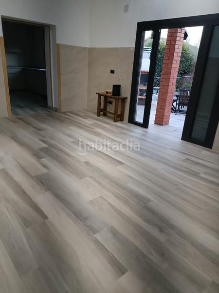 Foto 1186cca6-2f1a-412d-b66e-dfbef88727a1. Casa amb calefacció piscina a Zona Industrial Rubí