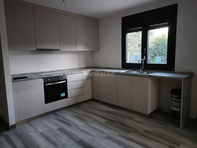 Foto ccc70f7c-231c-40e9-8212-0169467fcbc9. Casa amb calefacció piscina a Zona Industrial Rubí