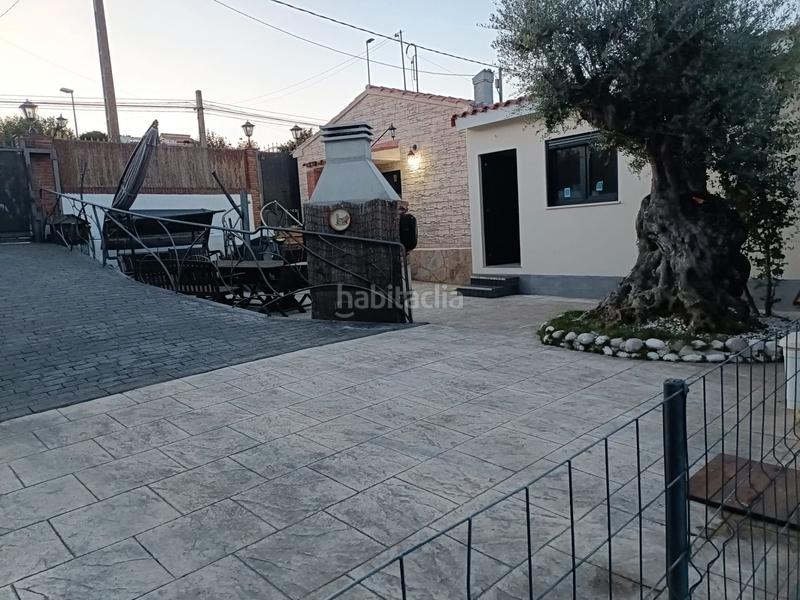 Foto d74e71bb-7fcc-490e-9084-fa0cdfe9e654. Casa amb calefacció piscina a Zona Industrial Rubí