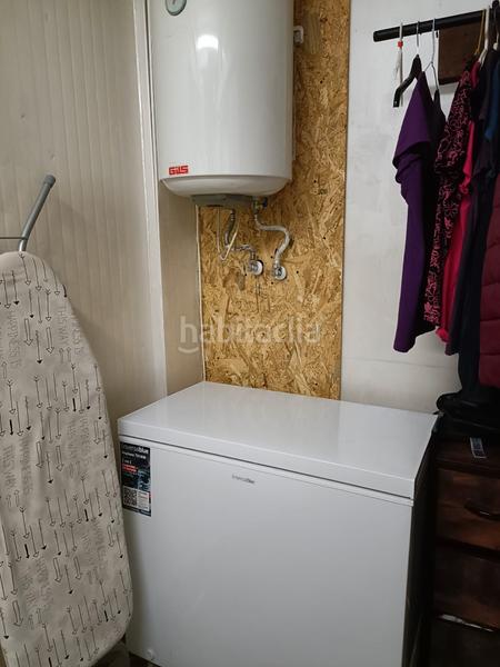 Foto df548108-1959-4f31-9db3-895b51b2ad90. Casa amb calefacció piscina a Zona Industrial Rubí