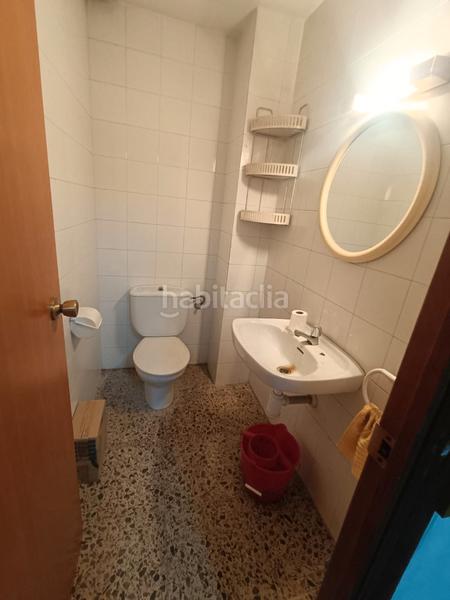 Foto 289dcfb8-2bd4-4d12-a320-c03a6e770af0. Alquiler local comercial local zona mercat en Centre Rubí