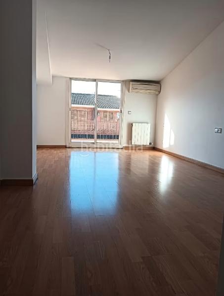 Foto 82743baf-a905-4890-bf89-dae555465878. Zweistöckige wohnung mit heizung parking in Ca n´Oriol Rubí