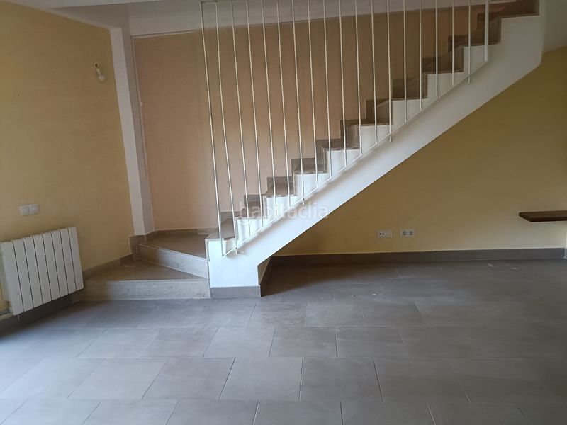 Foto 28e7ebaf-8f4f-44e9-9039-c14ea2610af5. Dúplex amb calefacció aparcament a Ca n´Oriol Rubí