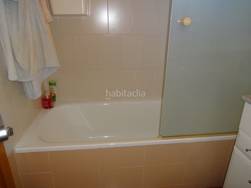 Foto de967b06-cb65-4f54-9493-f4df2e1790ff. Pis amb calefacció aparcament a Zona Nord Rubí