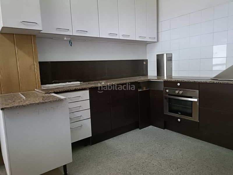 Foto 39fe1a38-82ec-44cd-ae0d-8f1674194837. Local comercial a Zona Nord Rubí