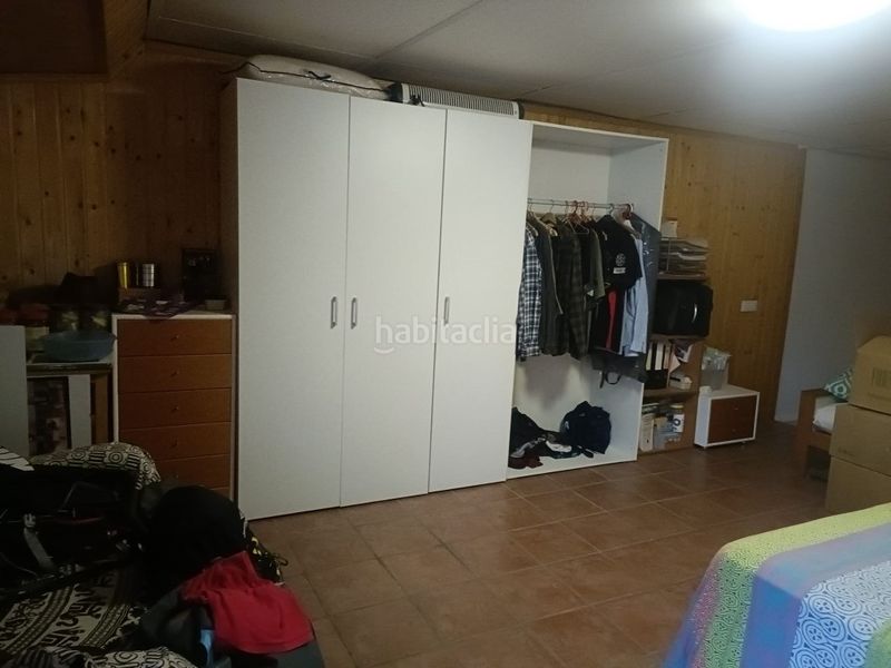 Foto 602e581c-4ad8-4d57-a53b-1ca385d157db. Casa amb aparcament a Centre Rubí