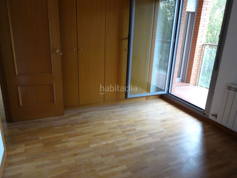 Foto c94bf087-7c27-4a0b-8590-33f123934ed9. Rent flat with heating parking in Centre Rubí