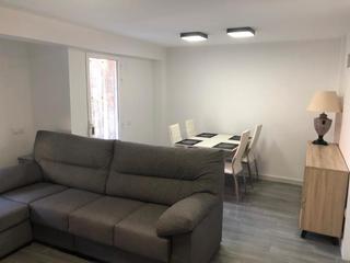 Appartement à Natzaret. Ocasión. apartamento con inquilino y reforma integral en la call