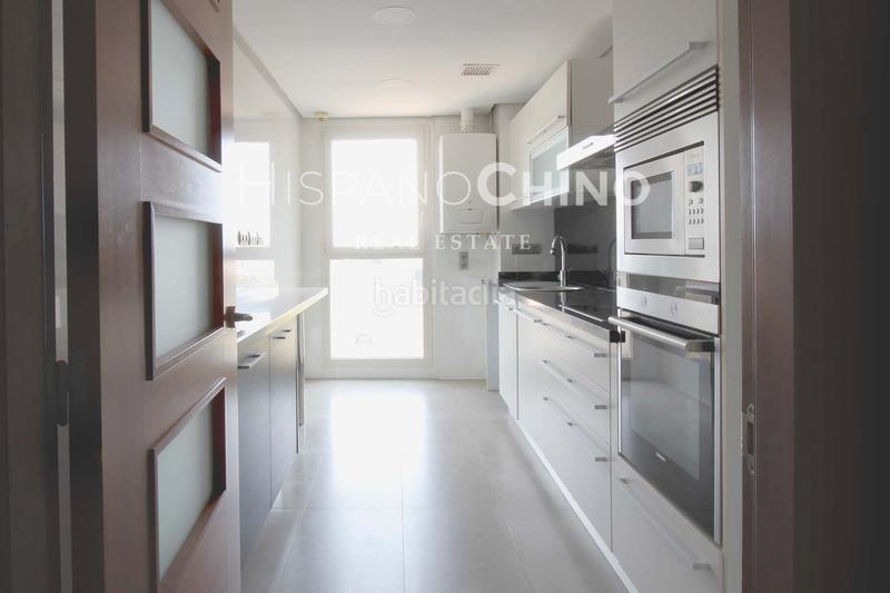 Foto 49e80039-1f3a-4ab2-9f47-647b67e4c509. Rent apartment with heating parking pool in Barrio Benicalap Valencia