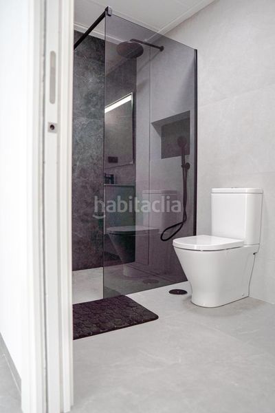 Foto bcfe75f5-3dc8-4a1d-9a8d-675b7a5d7123. Casa amb piscina a San Javier San Javier
