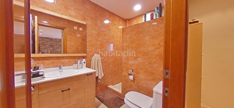 Foto 4b014325-11bd-4943-8fc3-1274f872435a. Chalet exclusivo chalet en zona residencial en Sant Esteve Sesrovires