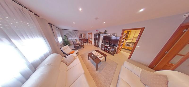 Foto 8d1d8854-6beb-44d6-b06a-91cab0492aae. Chalet exclusivo chalet en zona residencial en Sant Esteve Sesrovires