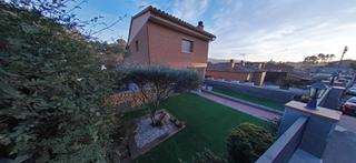 Chalet  Urbanització del pou merli. Exclusivo chalet en zona residencial