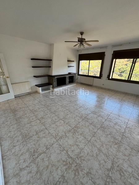 Foto 01e1e6e9-6915-42fc-be6b-229029eb1592. Chalet  en zona residencial en Castellví de Rosanes